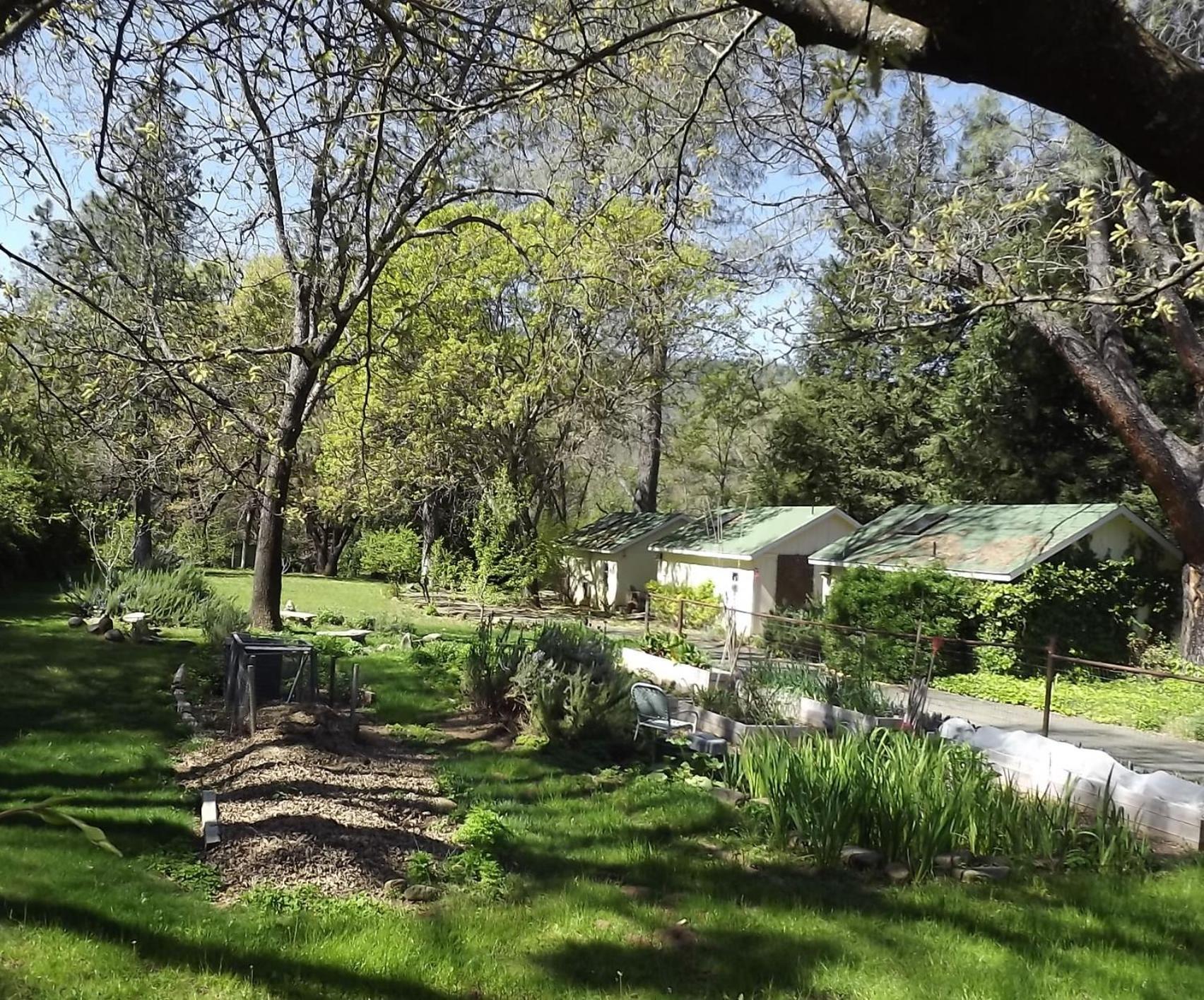 Backyard Garden Oasis Bed & Breakfast Middletown Екстериор снимка