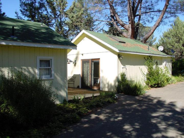 Backyard Garden Oasis Bed & Breakfast Middletown Екстериор снимка