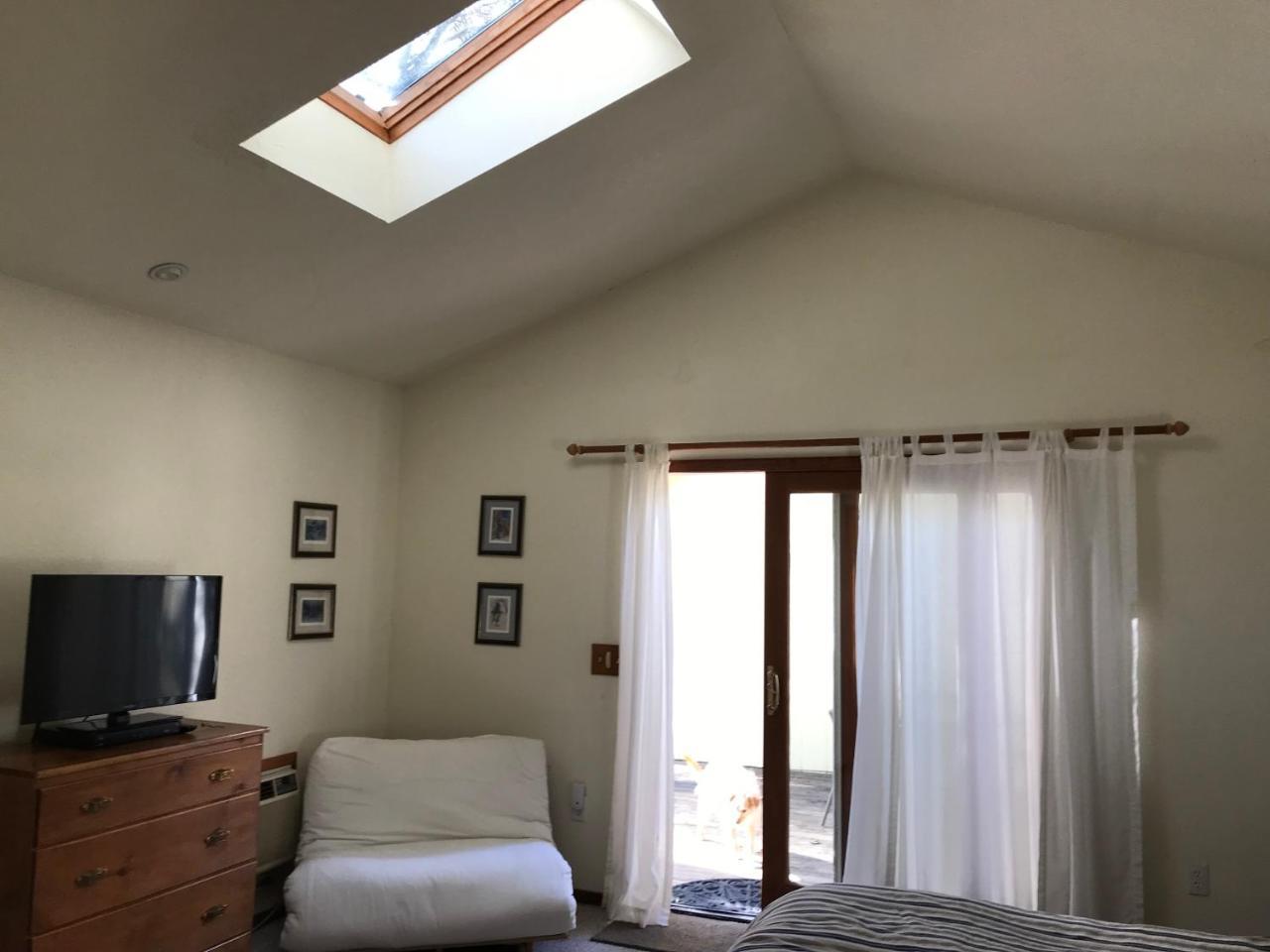Backyard Garden Oasis Bed & Breakfast Middletown Екстериор снимка