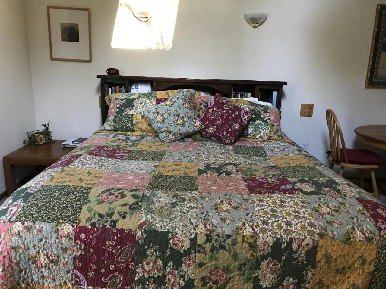 Backyard Garden Oasis Bed & Breakfast Middletown Екстериор снимка